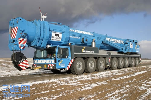 liebherr_ltm1500(500T).jpg