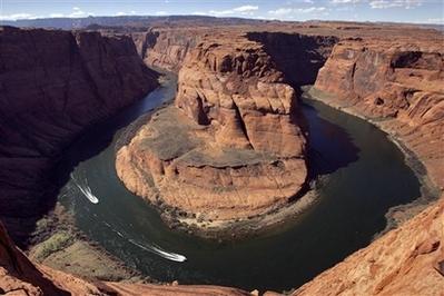 ����ʱ��3��5�գ���������Ͽ��ӷ�ˮ�����Сʱ������������������ˮλ��ʼ���ǡ�