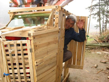 2008��3��14�գ��������ģ���������չʾ���Ƶĵڶ��ܷɻ���