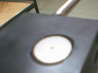 ֱ��Լ20mm���м��и�С�ף������Ŀ��е���