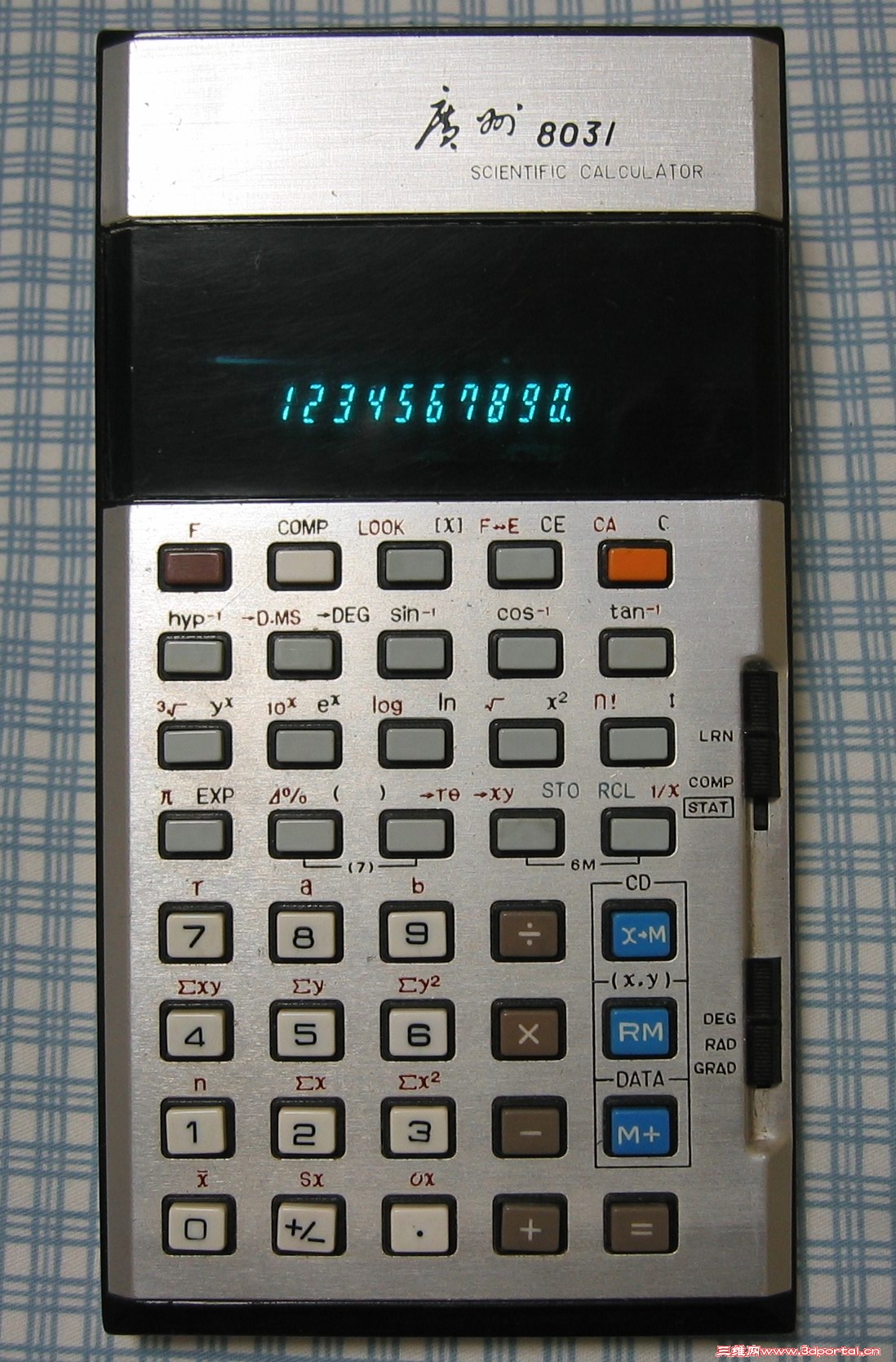 Ƭ 109.jpg