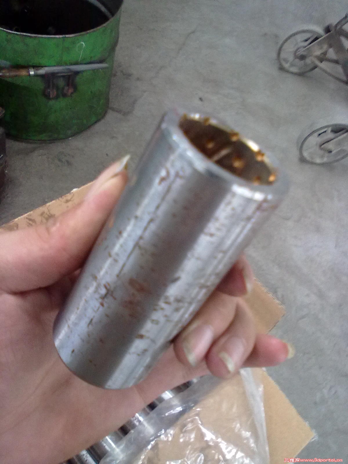201206111381.jpg