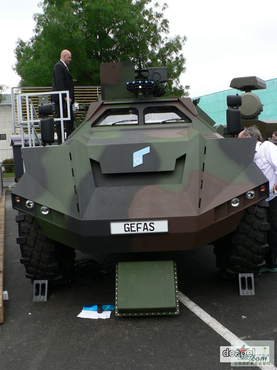 德国造型科幻的未来装甲车